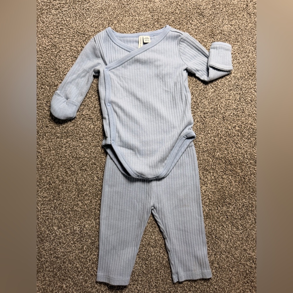 Janie and Jack Baby Blue Ribbed Wrap Bodysuit & Pants Set | 3–6 Months